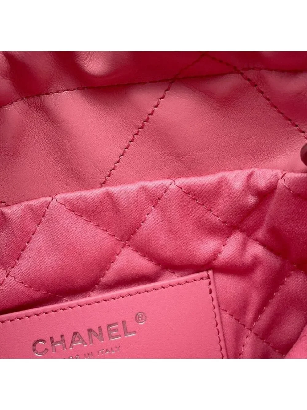 Chanel 22 Mini CC Logo Shiny Calfskin 2-Way Shoulder